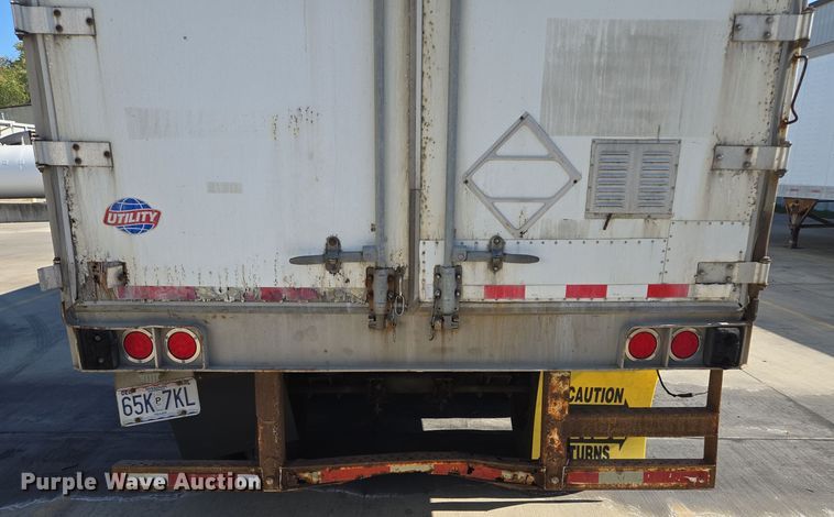 image for item EE8660 2007 Utility Trailer dry van trailer