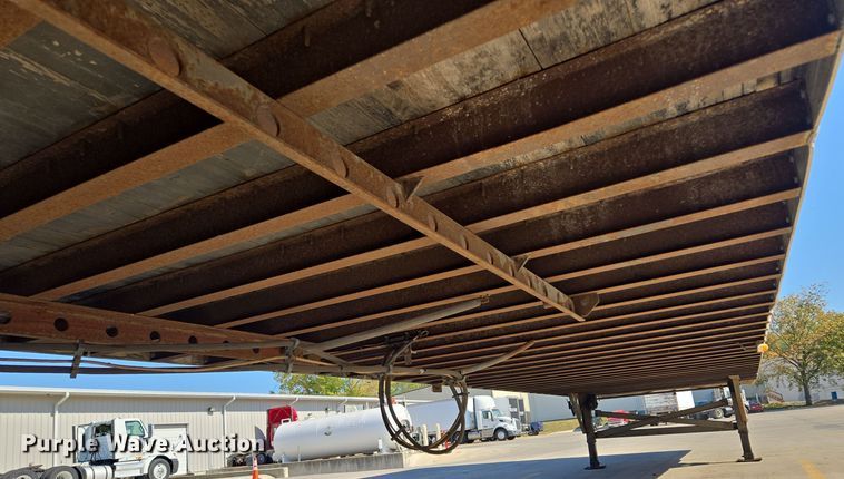 image for item EE8660 2007 Utility Trailer dry van trailer