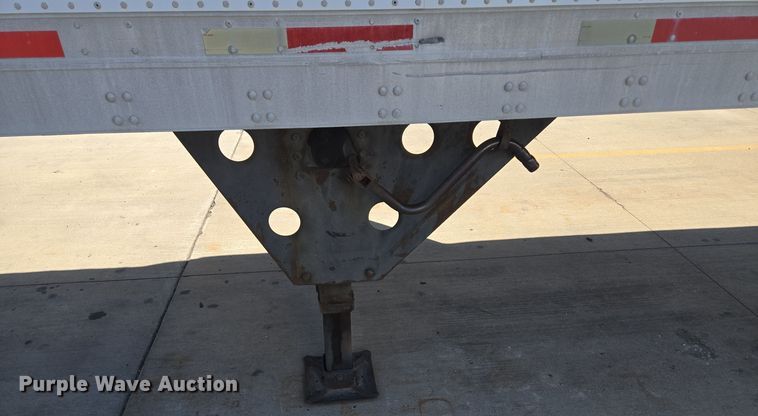 image for item EE8660 2007 Utility Trailer dry van trailer