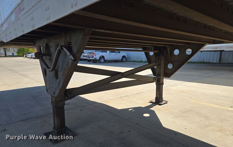 image for item EE8660 2007 Utility Trailer dry van trailer