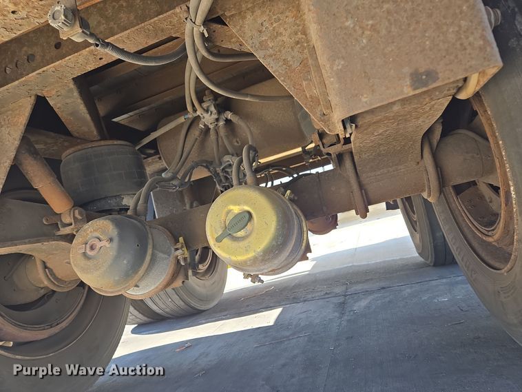 image for item EE8660 2007 Utility Trailer dry van trailer