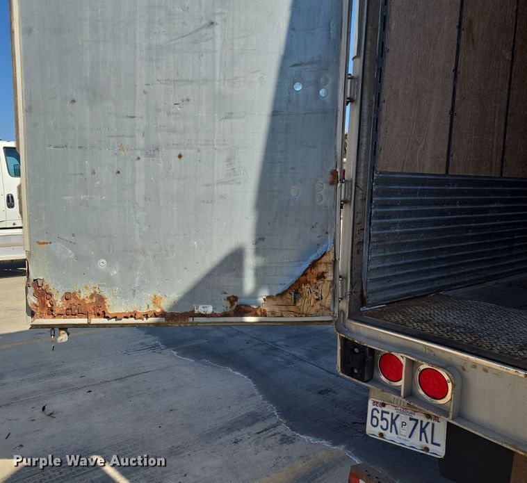 image for item EE8660 2007 Utility Trailer dry van trailer