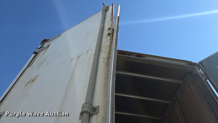 image for item EE8660 2007 Utility Trailer dry van trailer