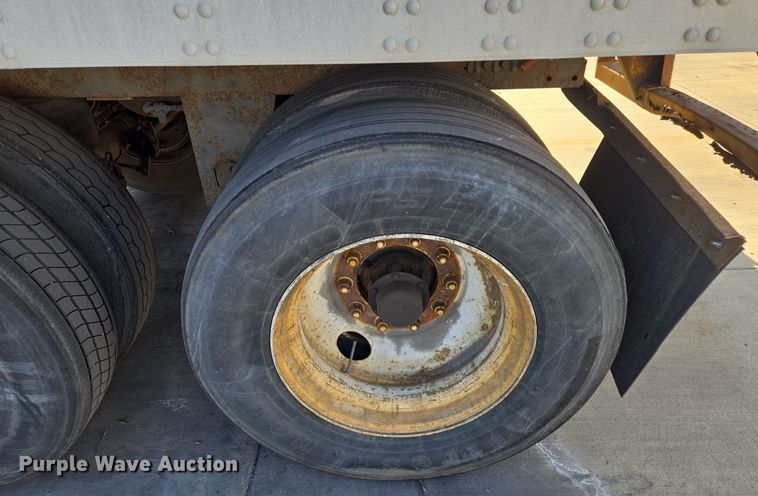 image for item EE8660 2007 Utility Trailer dry van trailer