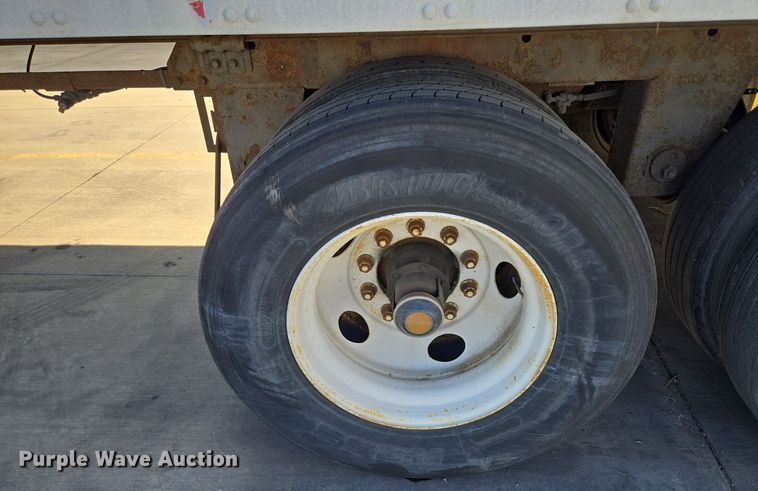 image for item EE8660 2007 Utility Trailer dry van trailer