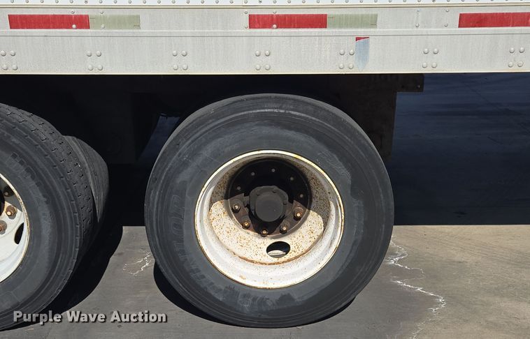 image for item EE8660 2007 Utility Trailer dry van trailer