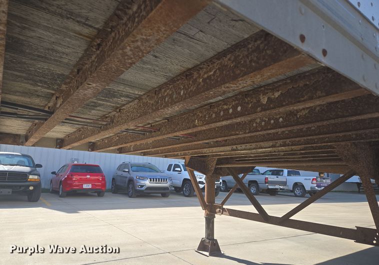 image for item EE8661 1996 Dorsey dry van trailer