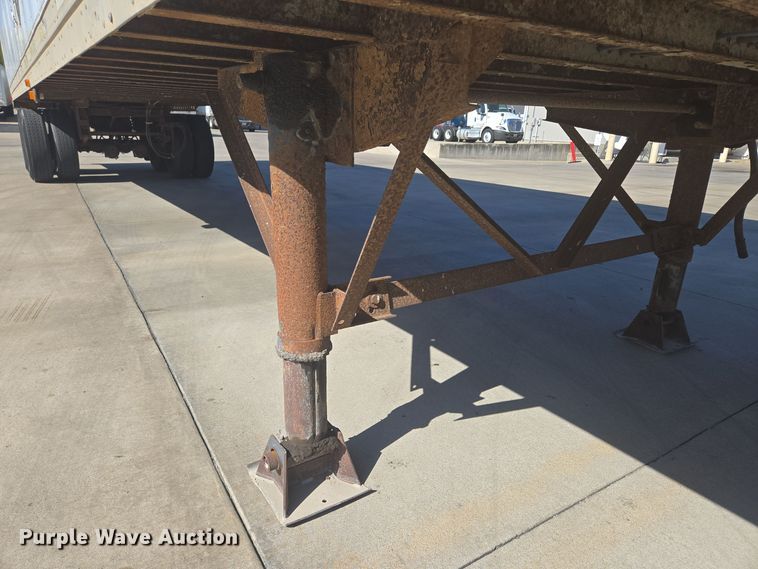 image for item EE8661 1996 Dorsey dry van trailer