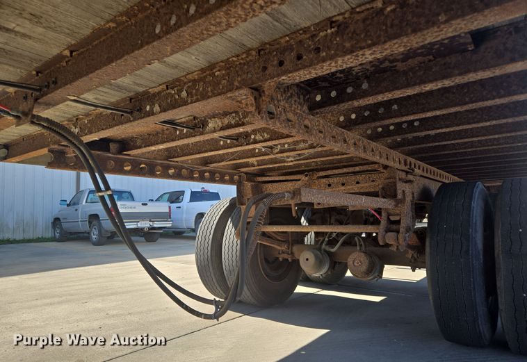 image for item EE8661 1996 Dorsey dry van trailer