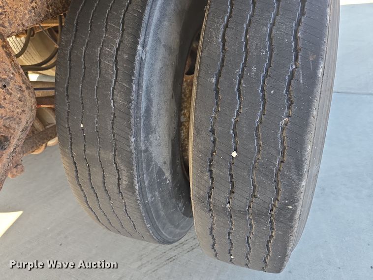 image for item EE8661 1996 Dorsey dry van trailer