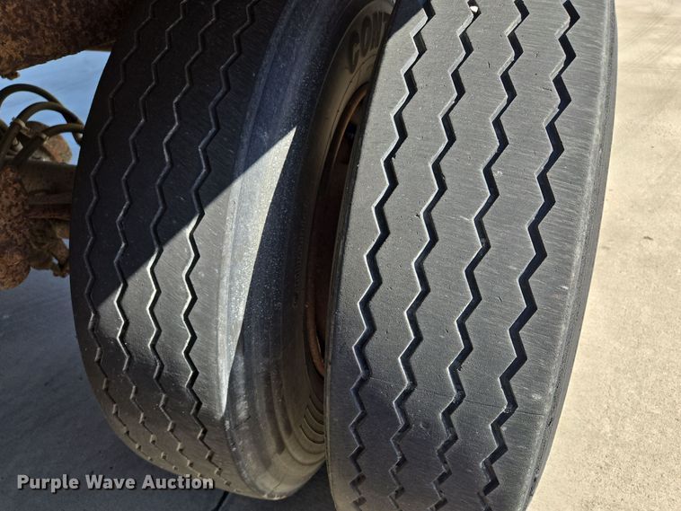 image for item EE8661 1996 Dorsey dry van trailer