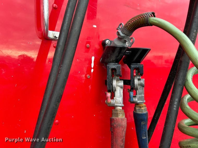 image for item EG0753 2013 Kenworth T660 semi truck