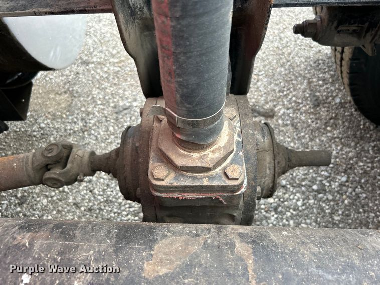 image for item EG0753 2013 Kenworth T660 semi truck