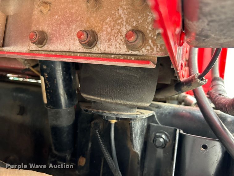 image for item EG0753 2013 Kenworth T660 semi truck