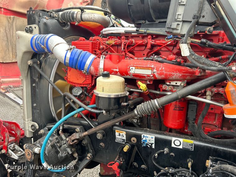 image for item EG0753 2013 Kenworth T660 semi truck