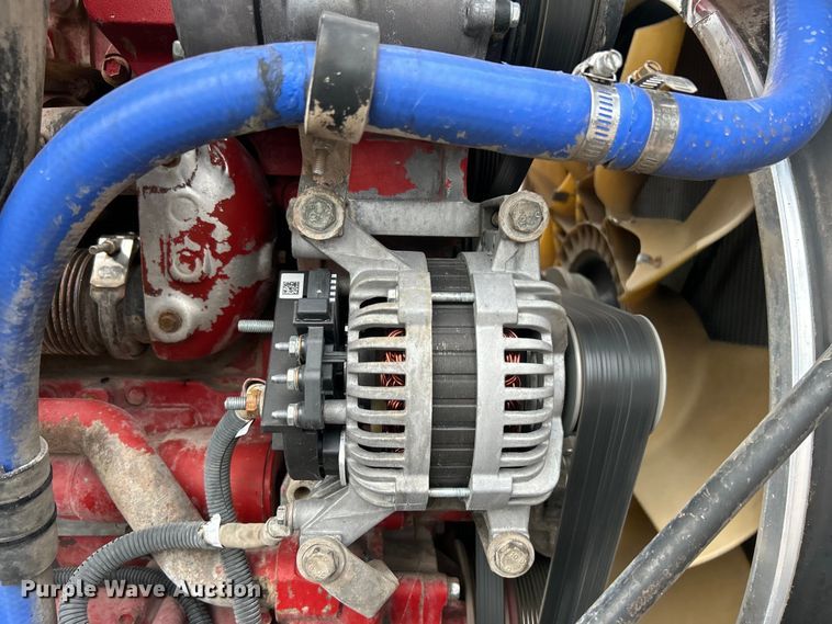 image for item EG0753 2013 Kenworth T660 semi truck