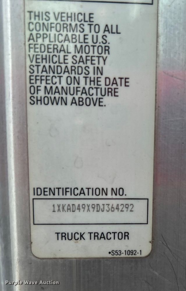 image for item EG0753 2013 Kenworth T660 semi truck