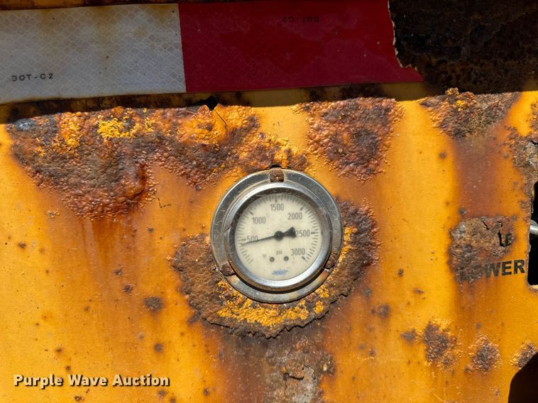 image for item EG6778 2014 XL trailers XL 110 HDG lowboy equipment trailer