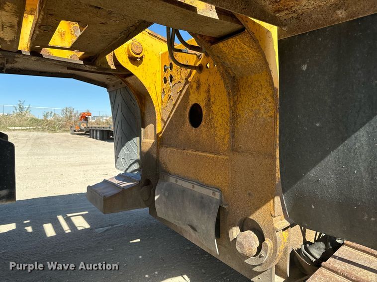 image for item EG6778 2014 XL trailers XL 110 HDG lowboy equipment trailer