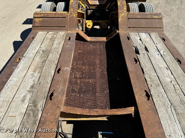 image for item EG6778 2014 XL trailers XL 110 HDG lowboy equipment trailer