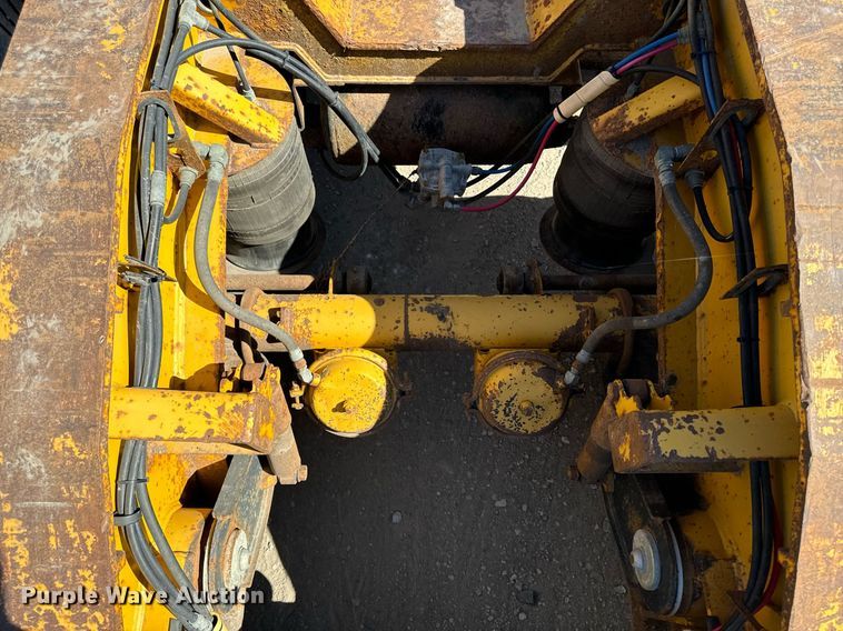 image for item EG6778 2014 XL trailers XL 110 HDG lowboy equipment trailer