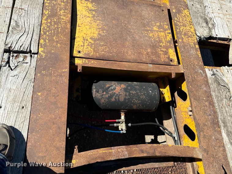 image for item EG6778 2014 XL trailers XL 110 HDG lowboy equipment trailer