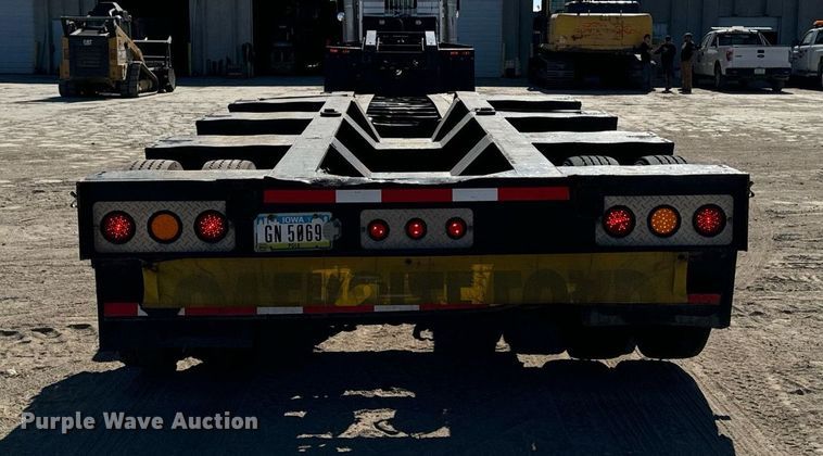 image for item EG6781 2014 XL trailers XL 110 HDG lowboy equipment trailer