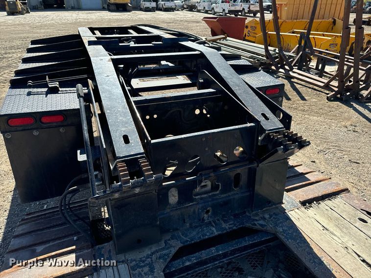 image for item EG6781 2014 XL trailers XL 110 HDG lowboy equipment trailer