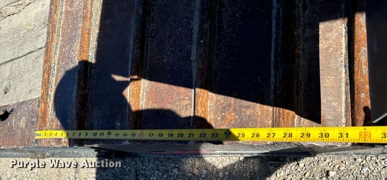 image for item EG6781 2014 XL trailers XL 110 HDG lowboy equipment trailer