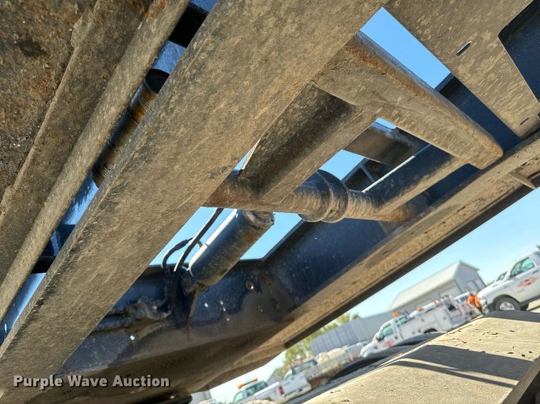 image for item EG6781 2014 XL trailers XL 110 HDG lowboy equipment trailer