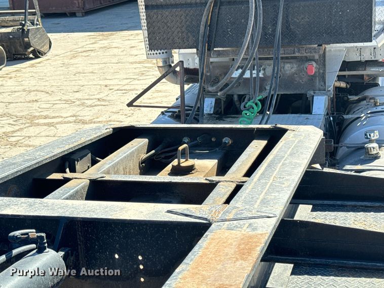 image for item EG6781 2014 XL trailers XL 110 HDG lowboy equipment trailer