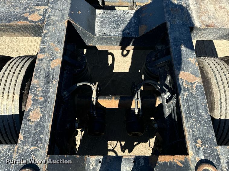 image for item EG6781 2014 XL trailers XL 110 HDG lowboy equipment trailer