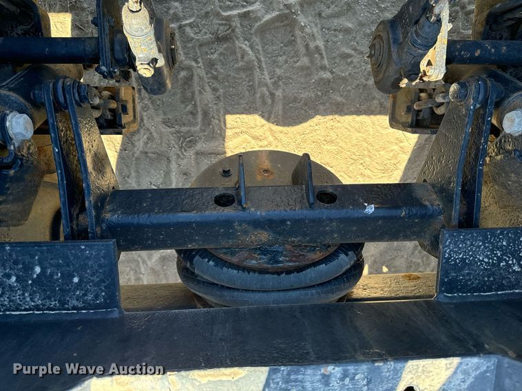 image for item EG6781 2014 XL trailers XL 110 HDG lowboy equipment trailer