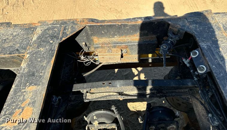 image for item EG6781 2014 XL trailers XL 110 HDG lowboy equipment trailer