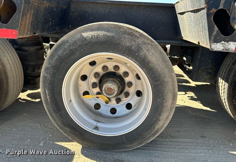 image for item EG6781 2014 XL trailers XL 110 HDG lowboy equipment trailer