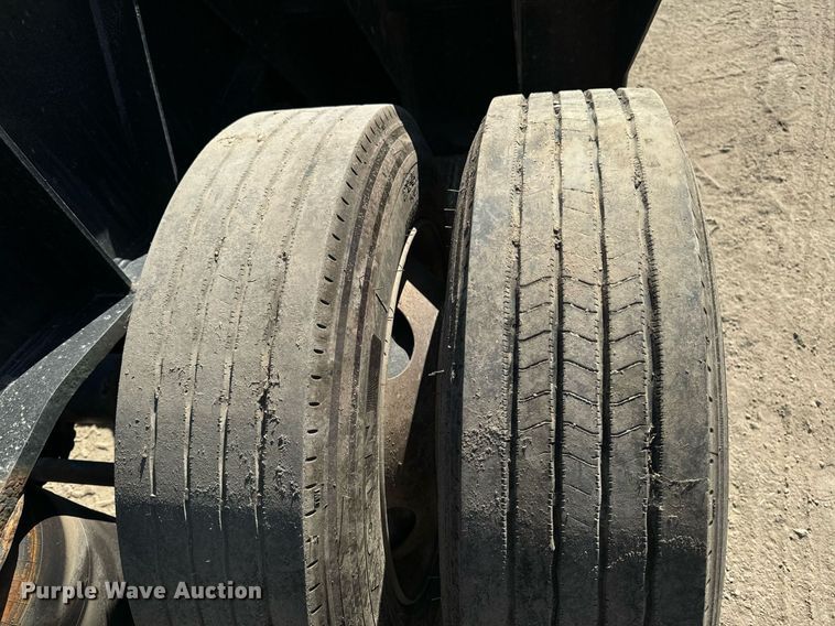 image for item EG6781 2014 XL trailers XL 110 HDG lowboy equipment trailer