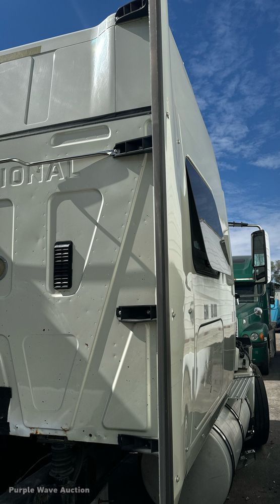 image for item EG6794 2008 International  Prostar Limited 6x4 semi truck