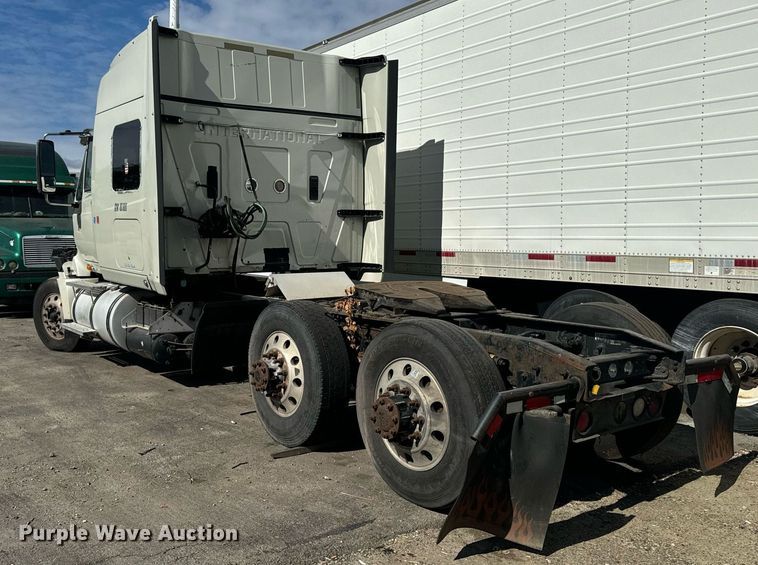 image for item EG6794 2008 International  Prostar Limited 6x4 semi truck