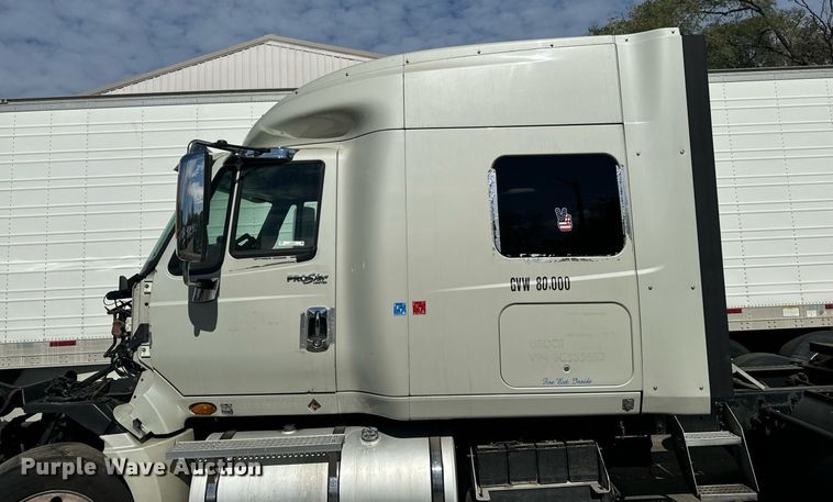 image for item EG6794 2008 International  Prostar Limited 6x4 semi truck