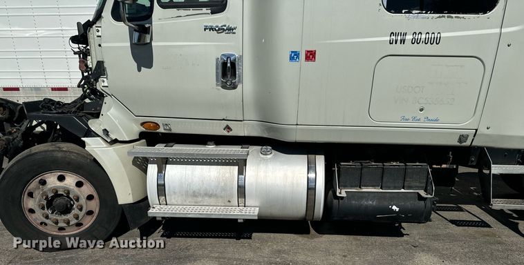 image for item EG6794 2008 International  Prostar Limited 6x4 semi truck