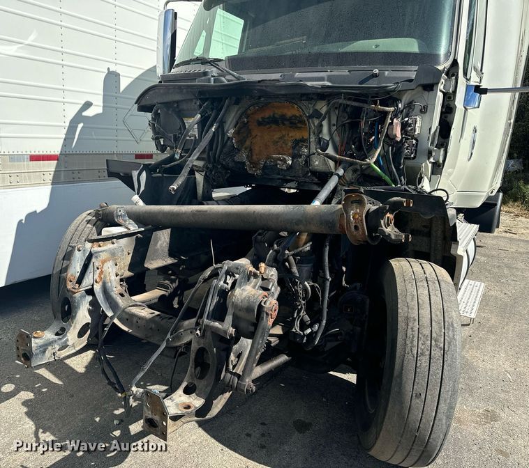 image for item EG6794 2008 International  Prostar Limited 6x4 semi truck