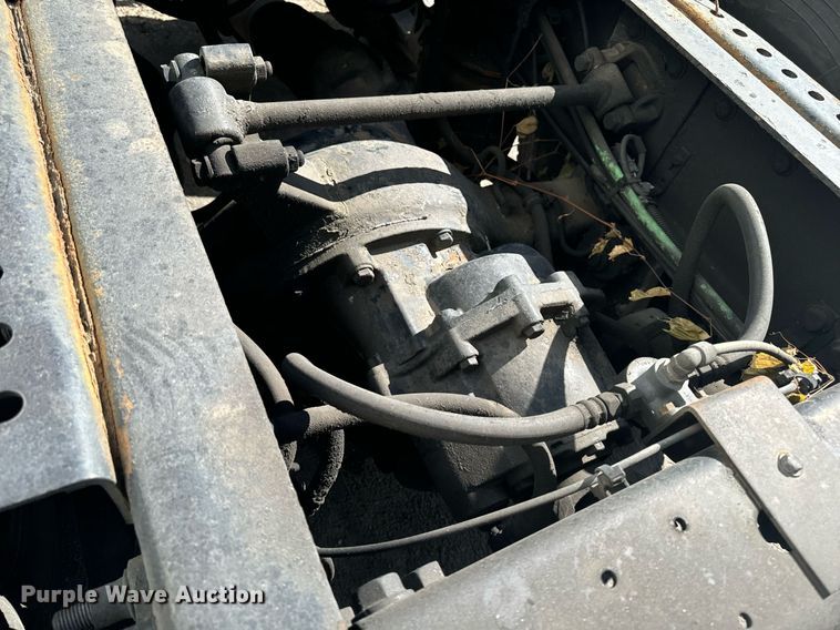 image for item EG6794 2008 International  Prostar Limited 6x4 semi truck