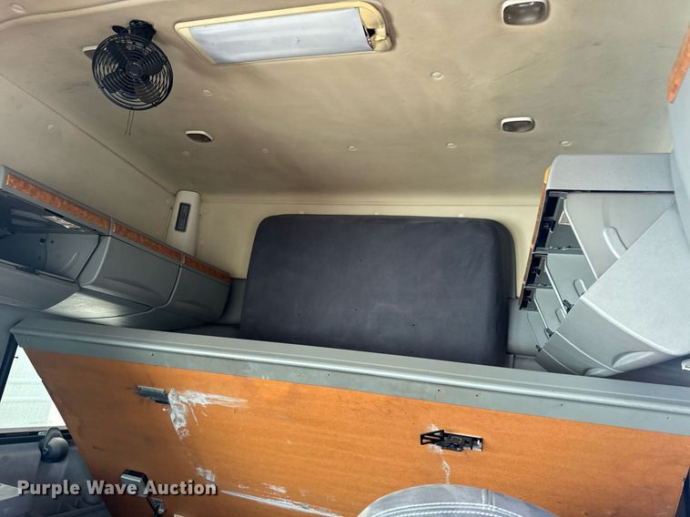 image for item EG6794 2008 International  Prostar Limited 6x4 semi truck