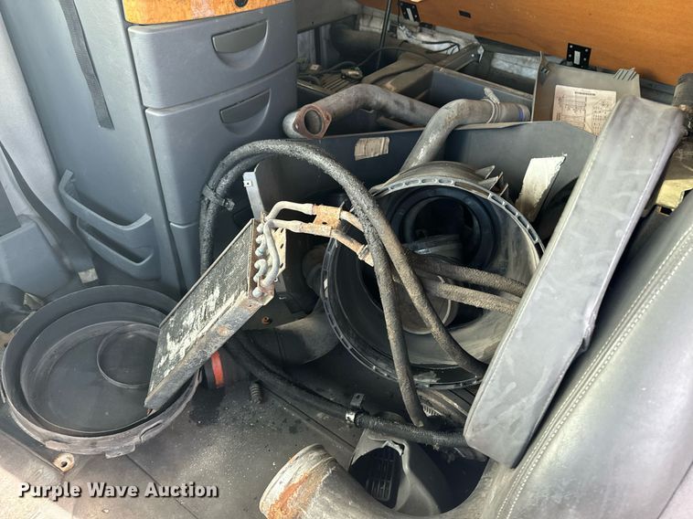 image for item EG6794 2008 International  Prostar Limited 6x4 semi truck