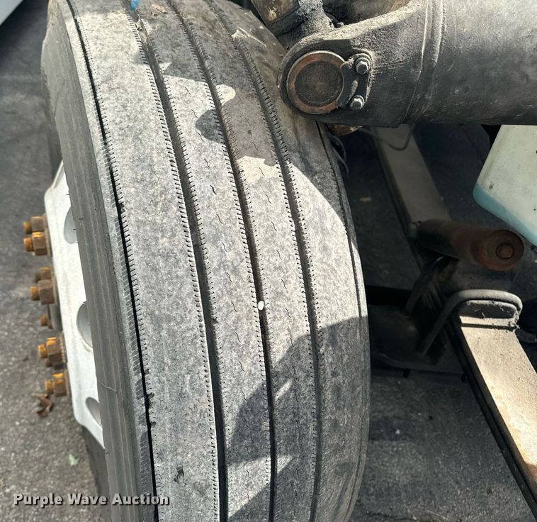 image for item EG6794 2008 International  Prostar Limited 6x4 semi truck