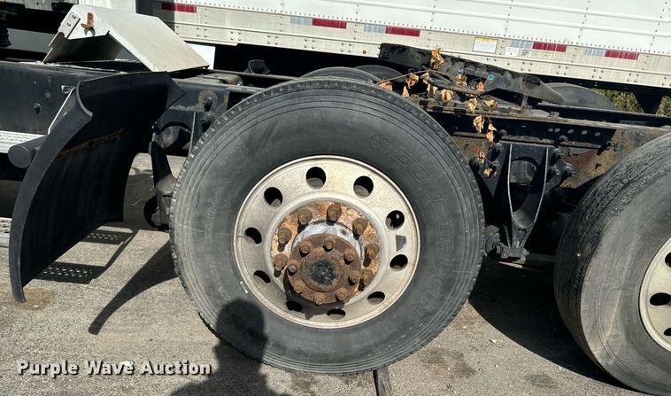 image for item EG6794 2008 International  Prostar Limited 6x4 semi truck