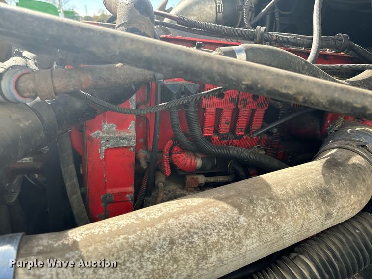 image for item EG6795 2001 Freightliner Century Class 12 semi truck