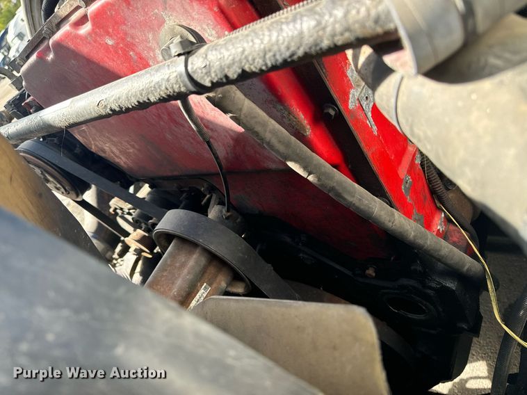 image for item EG6795 2001 Freightliner Century Class 12 semi truck