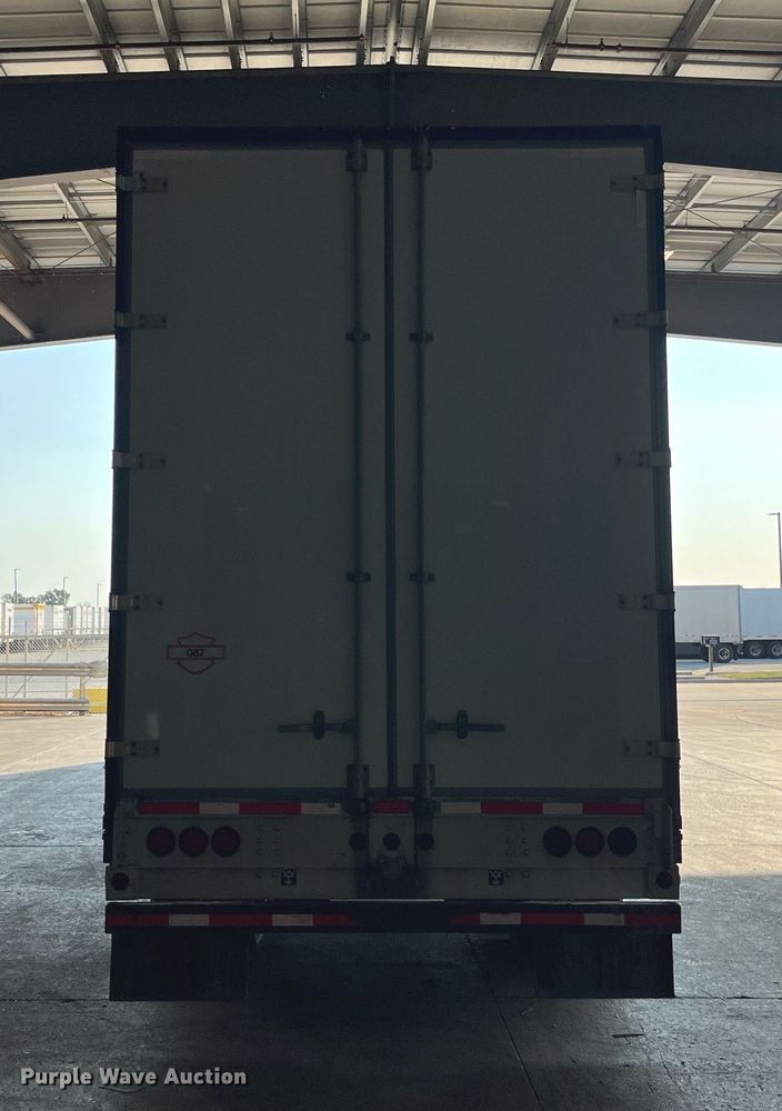 image for item EH2844 2009 Wilson CFD-900 side curtain trailer