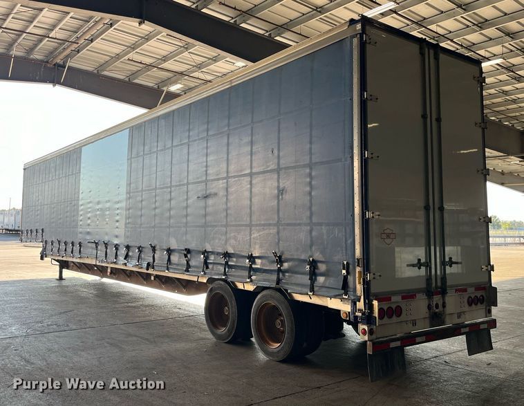 image for item EH2844 2009 Wilson CFD-900 side curtain trailer